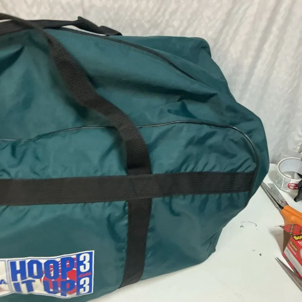 NIKE VTG 90’s Large Duffel Bag NBA Hoops It UP 3-on-3 Tournament Teal 27”x 17”